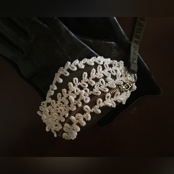 Gloves with one sided pouch (NEW) - Picture 3 of 7